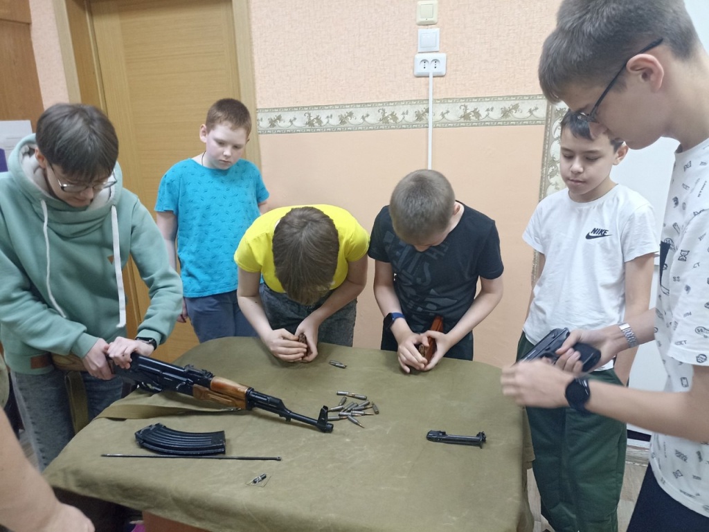 В приюте «Надежда» казаки Мордовии проводят военно-тактические тренировки для детей