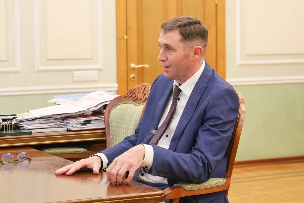 Мэр Воронежа Сергей Петрин пригласил горожан поддержать педагога Ольгу Ильину в конкурсе «Классная тема!»