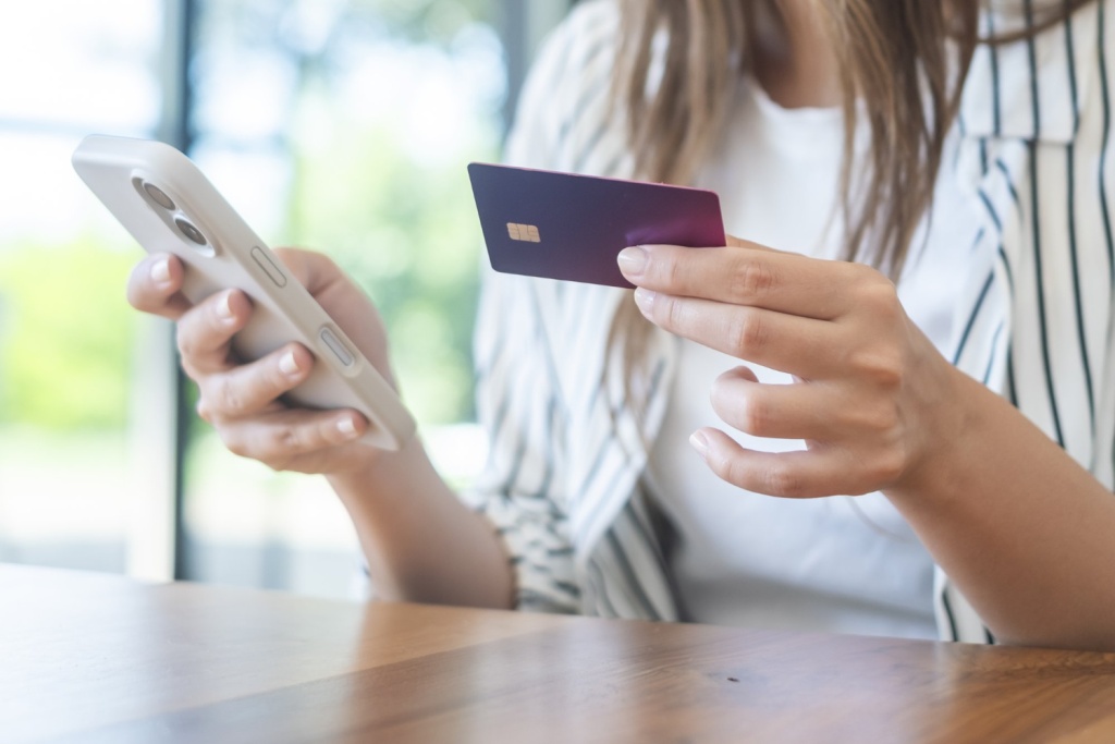 Данные о платежах по QR‑кодам и СБП будут направляться в Росфинмониторинг Данные о платежах по QR‑кодам и СБП будут направляться в Росфинмониторинг