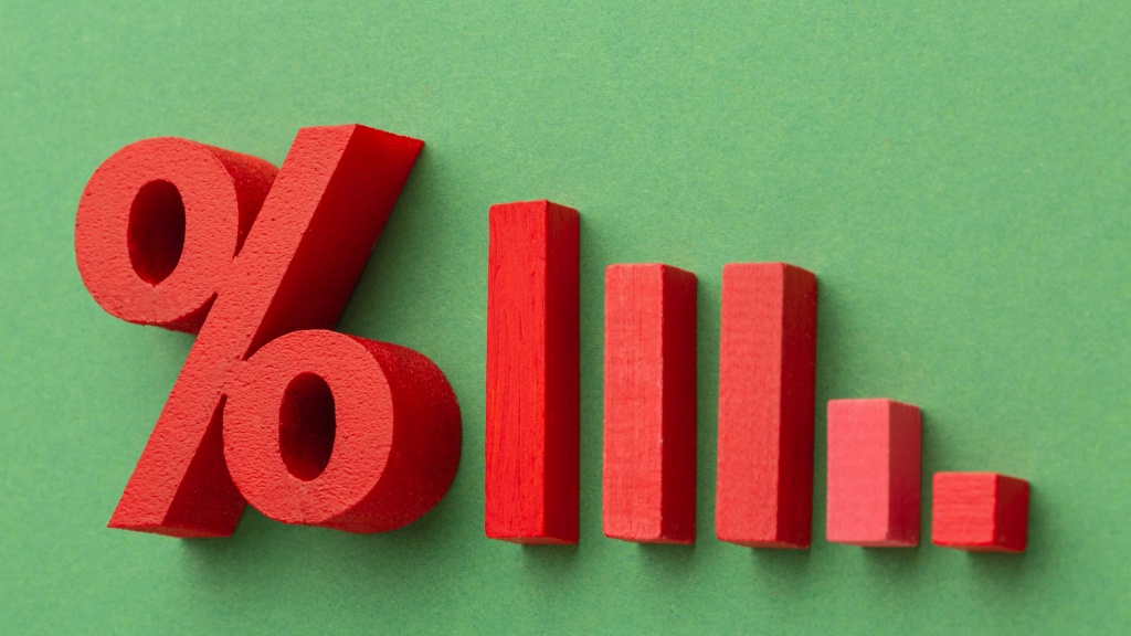 ЕЦБ после долгого перерыва снизил базовую процентную ставку