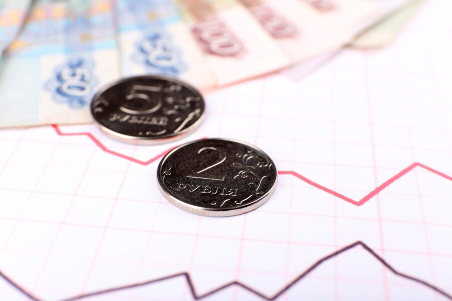 «Известия»: ЦБ может повысить ключевую ставку до 18%