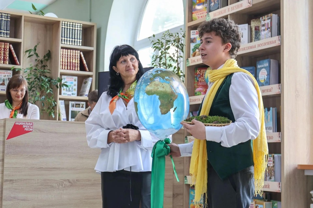 «Не просто хранилище книг»: в Воронеже открылась модельная библиотека №5 — пространство для творчества, экологии и семейного досуга