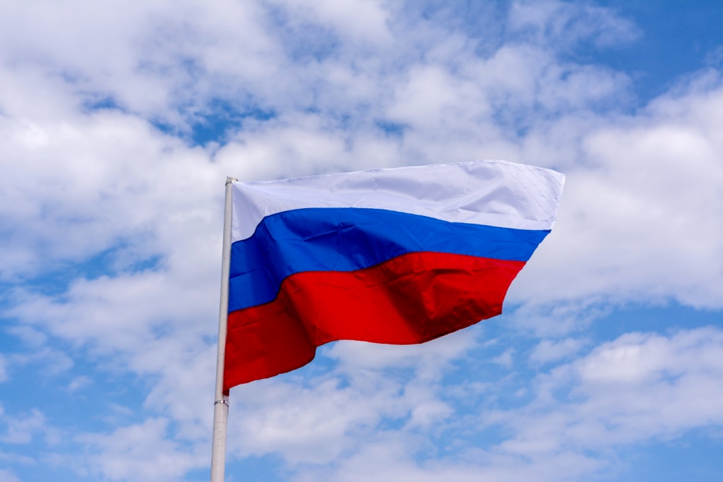 Российских паралимпийцев допустят к международным соревнованиям с флагом и гимном страны