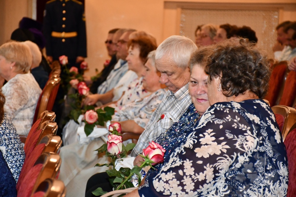 85 лет на страже здоровья защитников Отечества: председатель Ивановской гордумы поздравил военных медиков с профессиональным праздником
