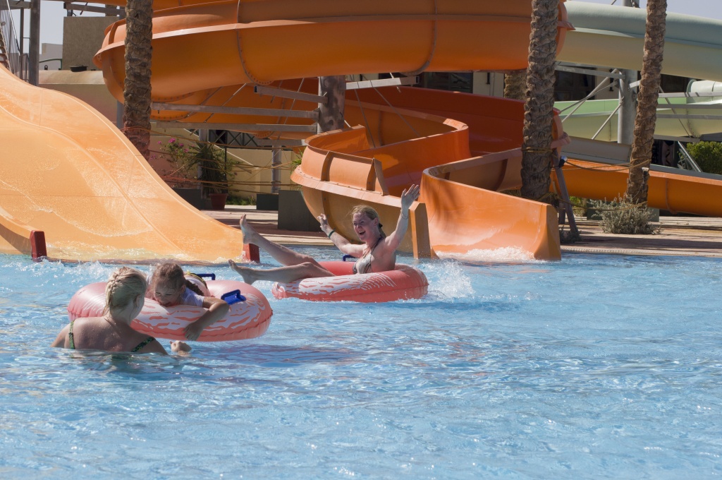 В Сочи построят гостиницу с аквапарком и СПА-центром и санаторий с бальнеолечением и грязелечением